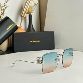 Picture of Balenciga Sunglasses _SKUfw53060594fw